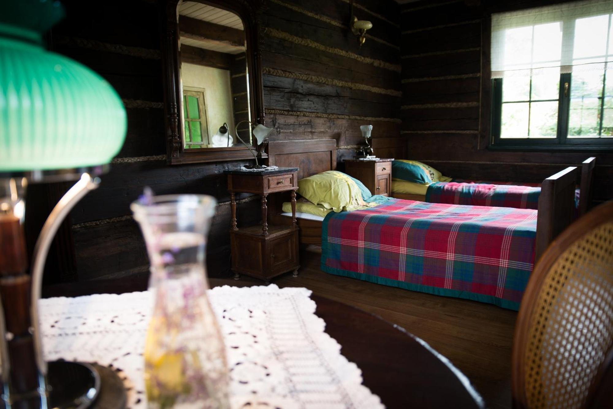 Domy Konesera Trzcin Zimmer foto