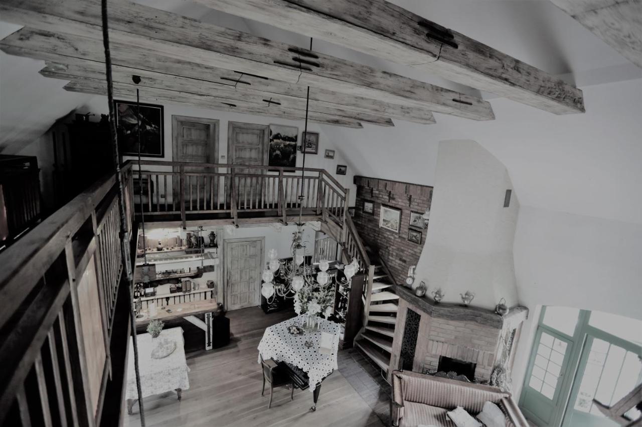Domy Konesera Trzcin Exterior foto